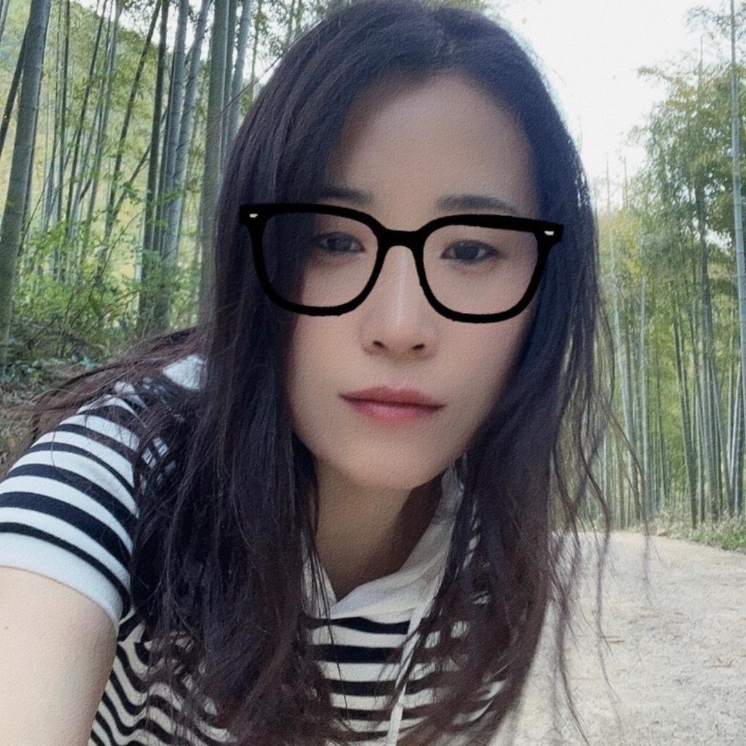 英姐在跑步