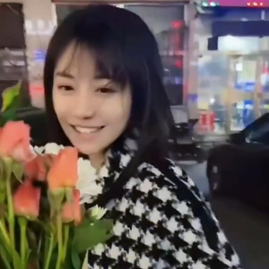 安然服饰🍭姜亦萌