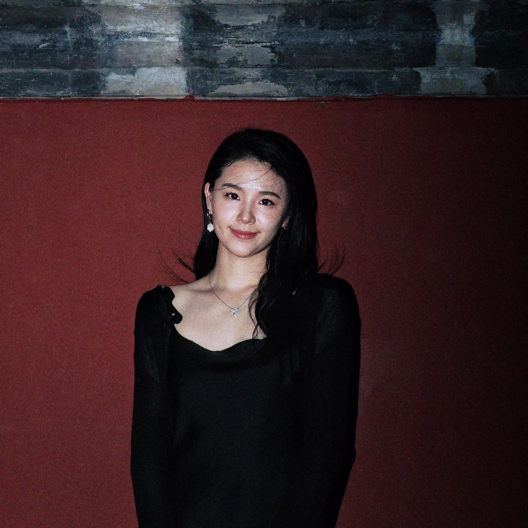 心艺羊绒服饰大衣