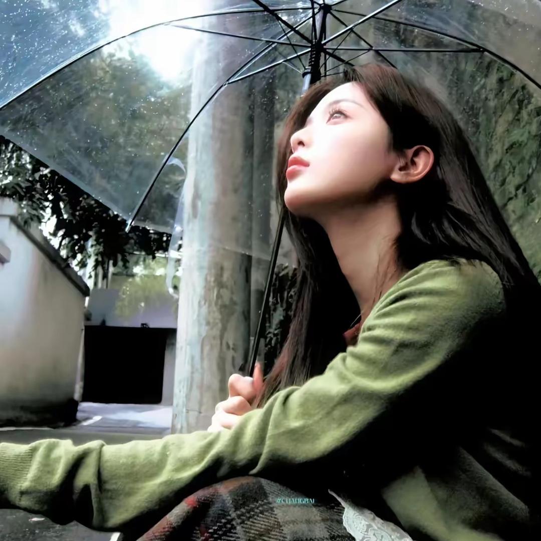 怎么又在下雨