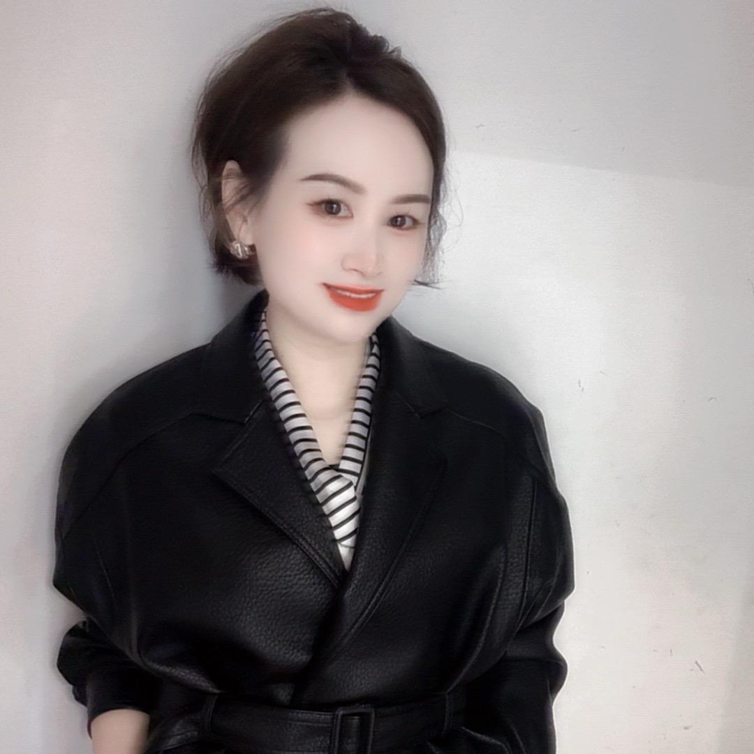 Mⅰss胡名品女装