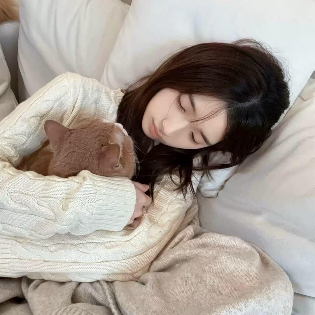 一害羞就脸红^