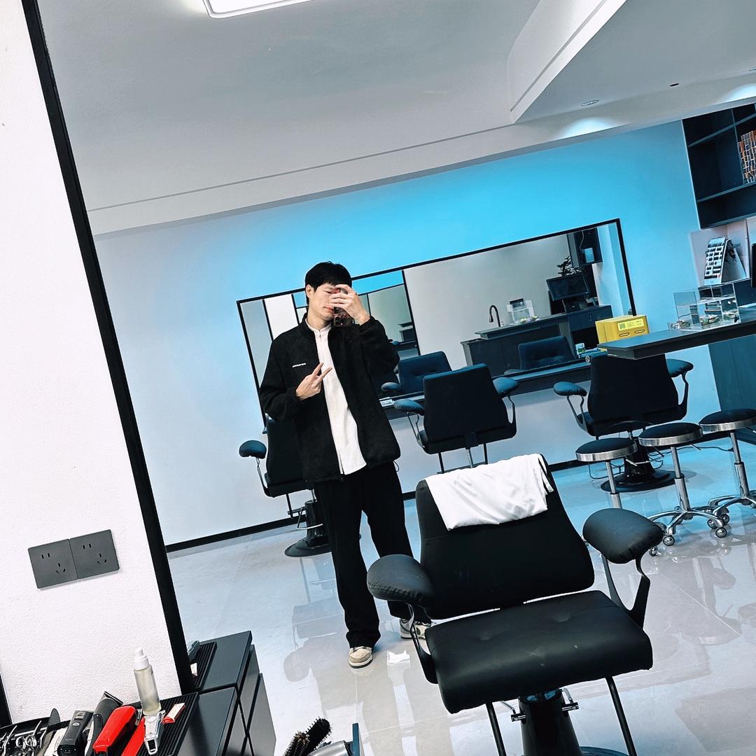 @艾伦—男生发型