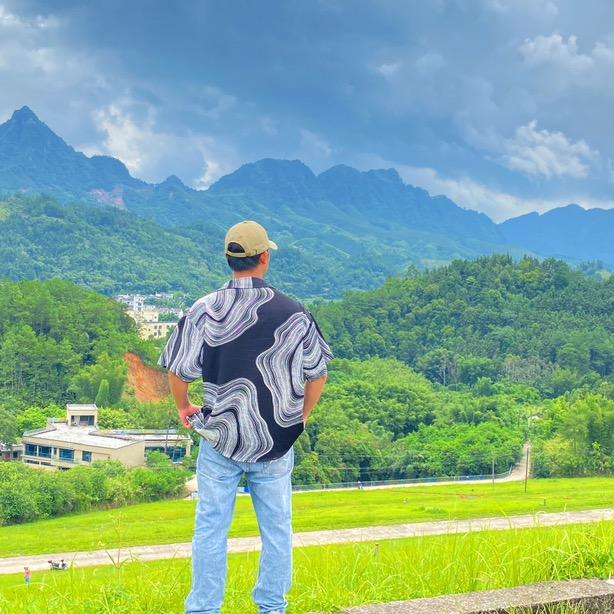 琅琊山脉的官御天头像