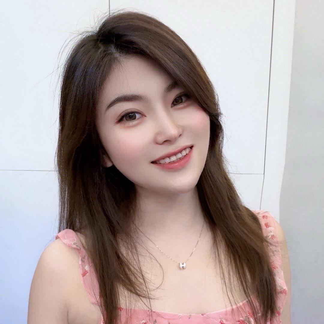 小鱼爱吃鱼🐠