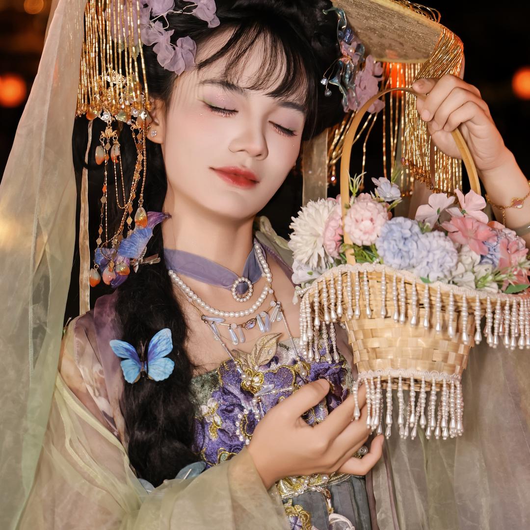 洛宁豫金鑫珠宝吴玉（世纪华联店)
