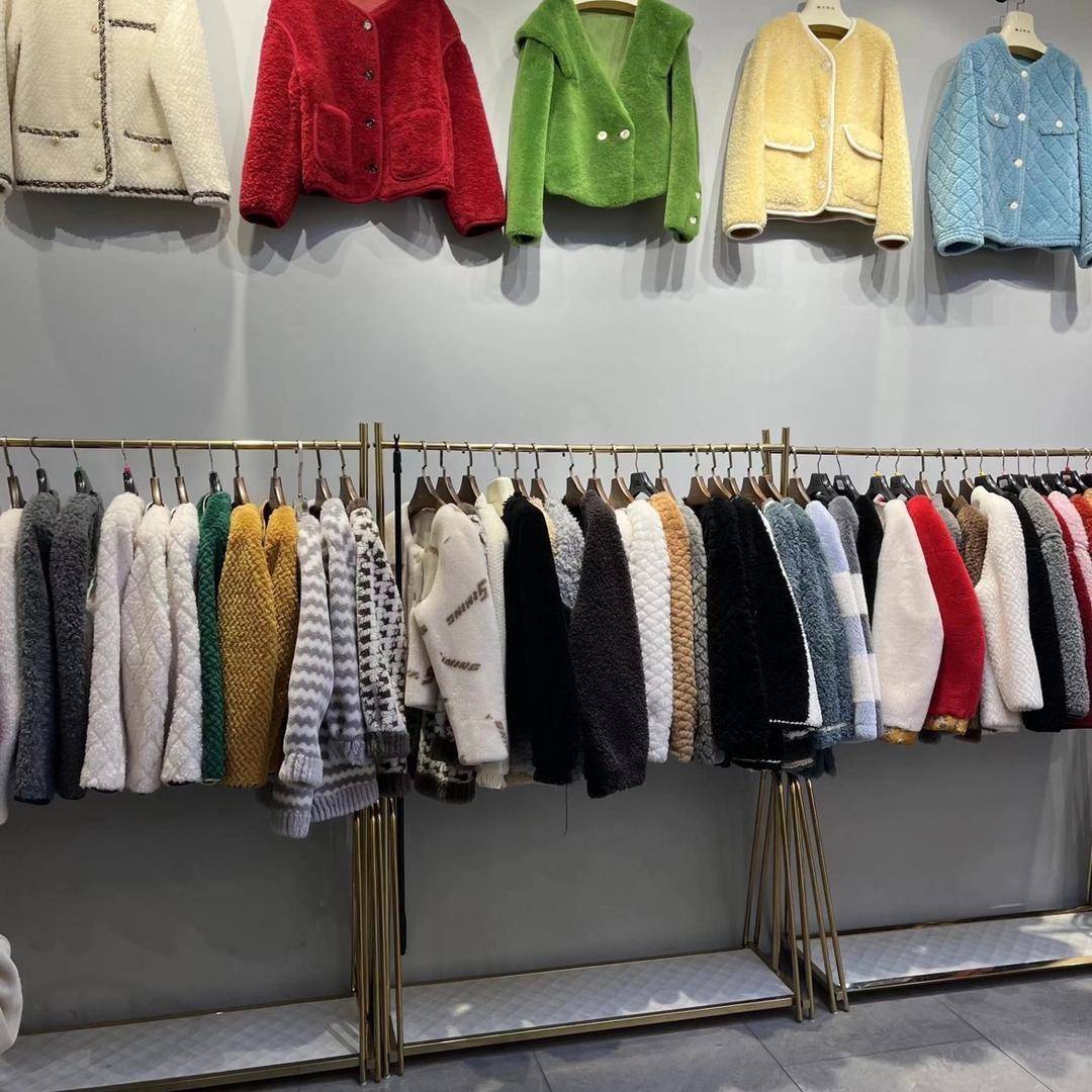 海宁启航皮草服饰