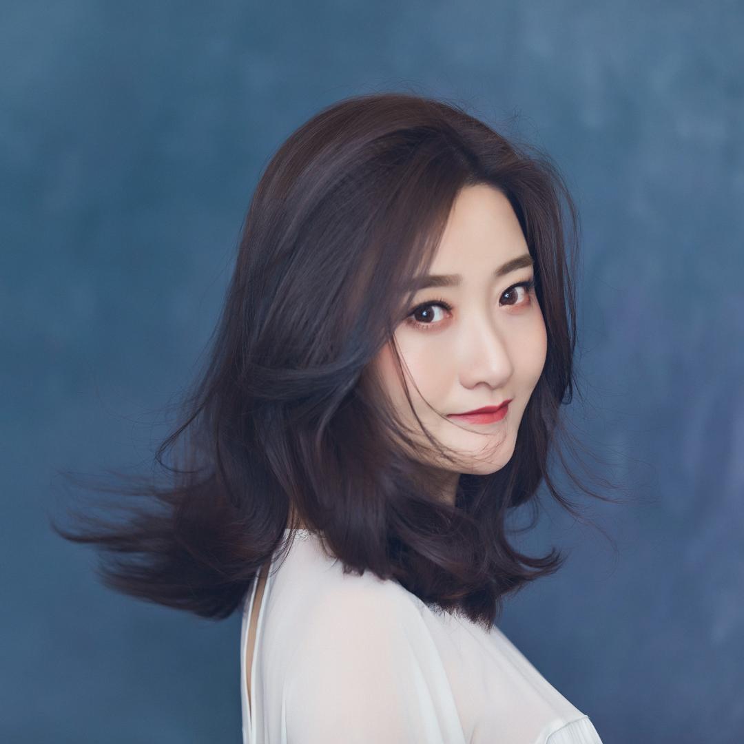 云菲菲