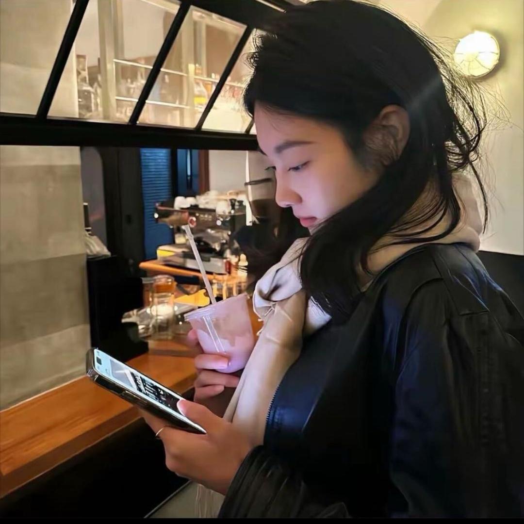 ￴￴￴  ￴￴ ￴  ￴￴