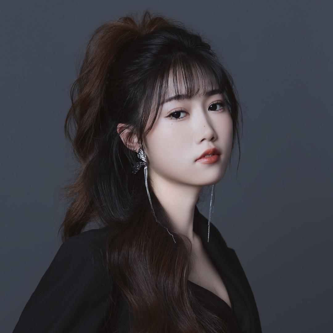 🌱 温蒂化妆美甲师