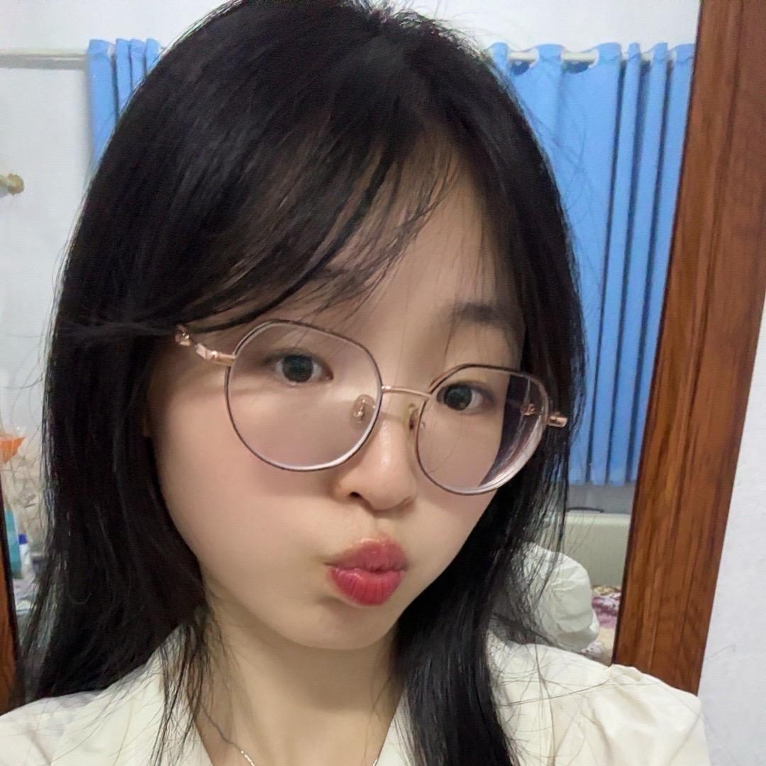 刘杨成群