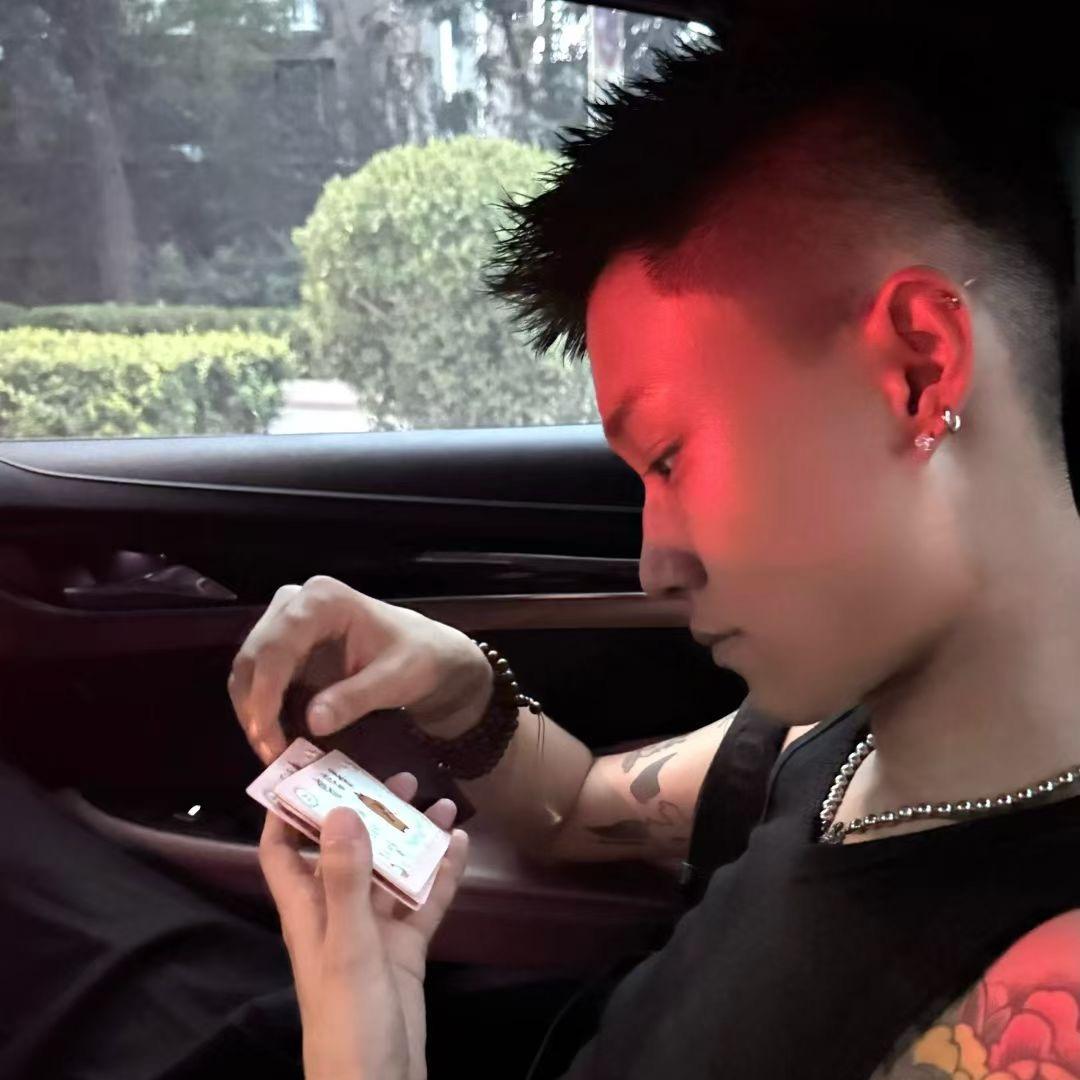 小辫儿（SIYU潮服）