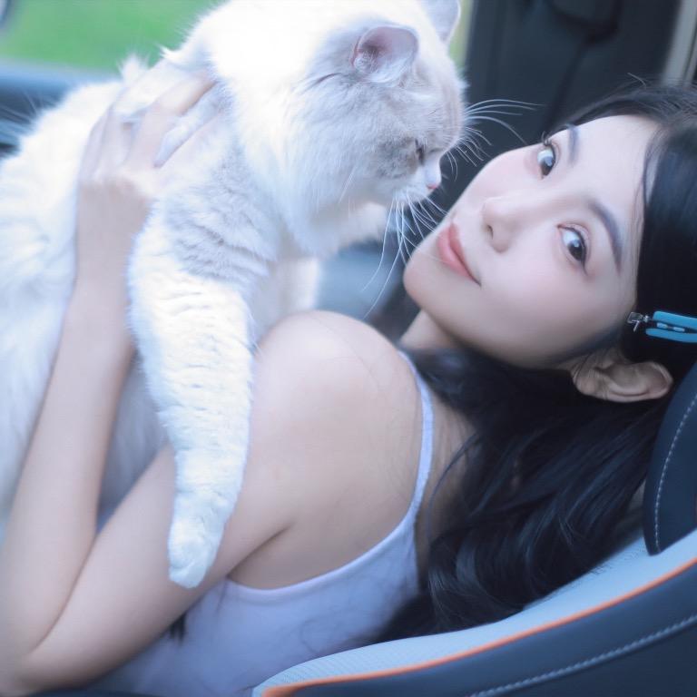 蜜桃学妹🍭