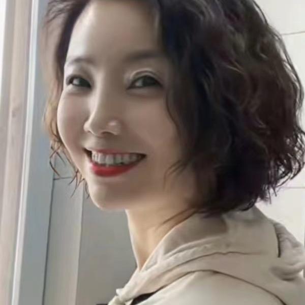 芳芳姐