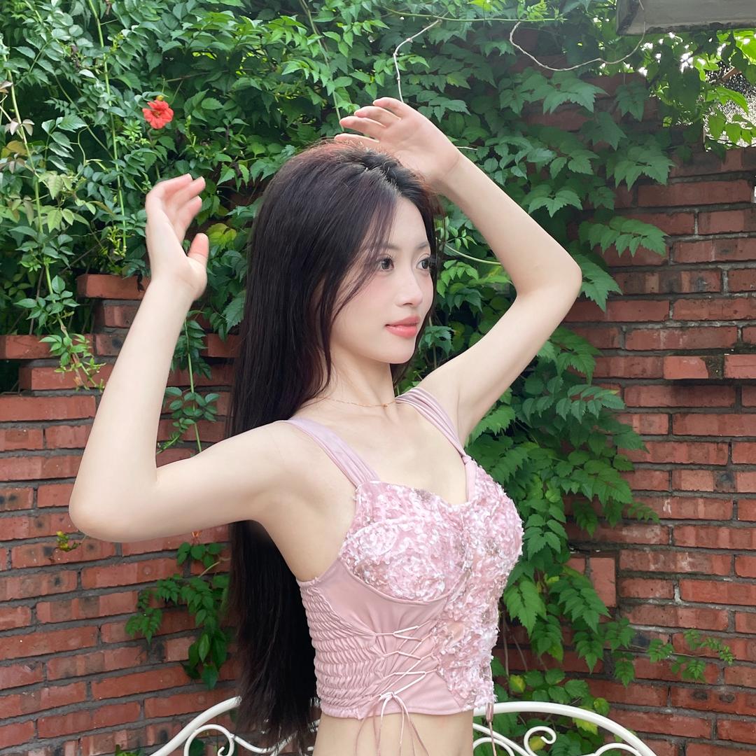 易聪女士