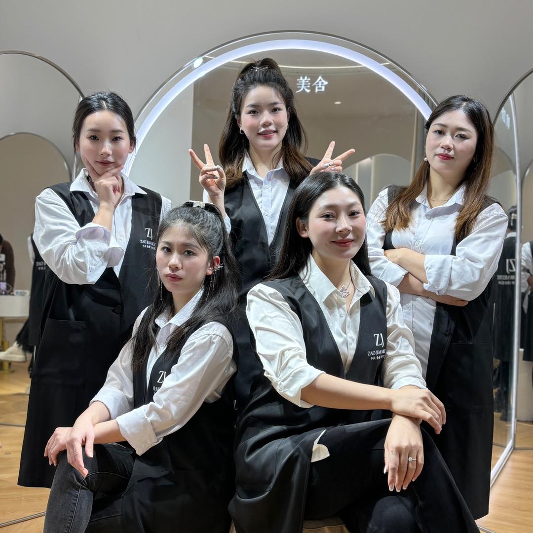 吉首市早间美奢婚纱艺术馆