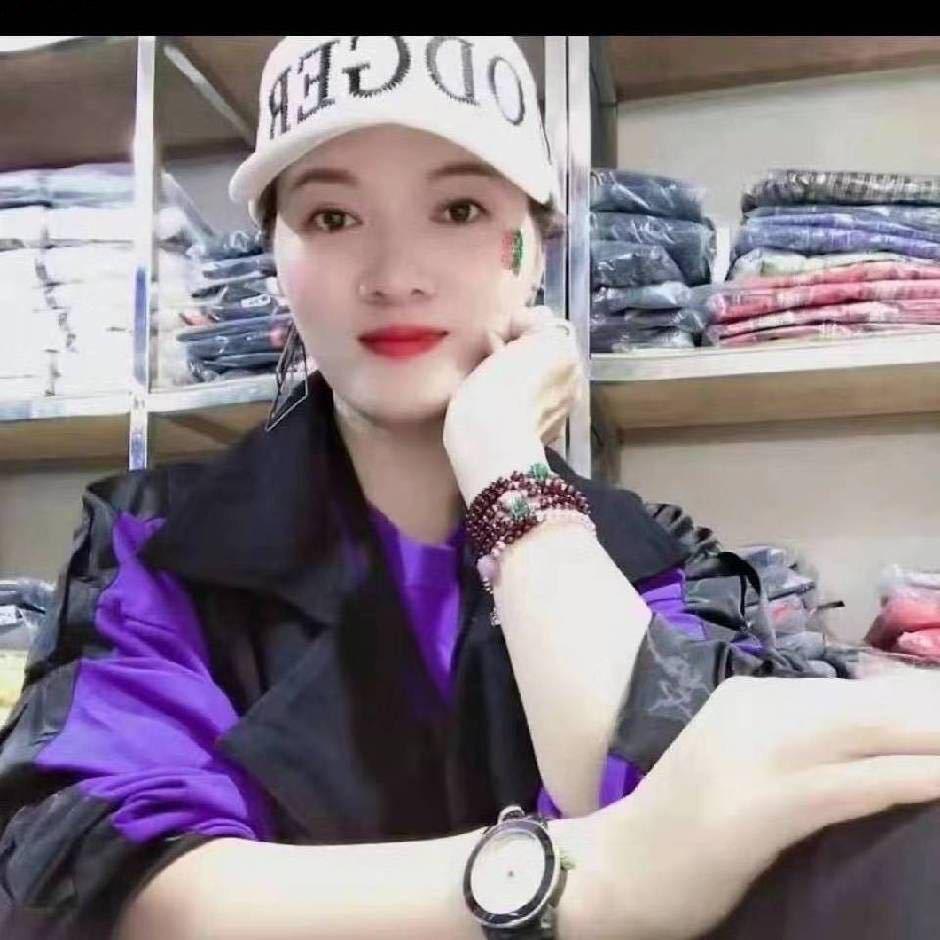 A小凡🌹Blue女装🌹