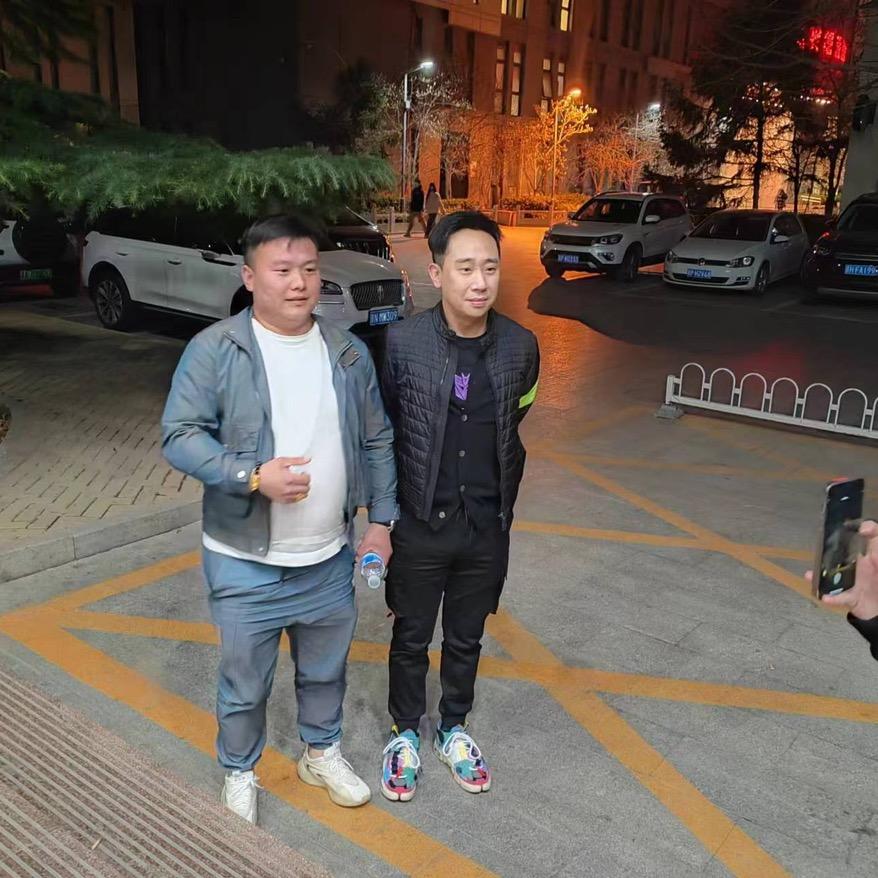 都请叫我大叔。