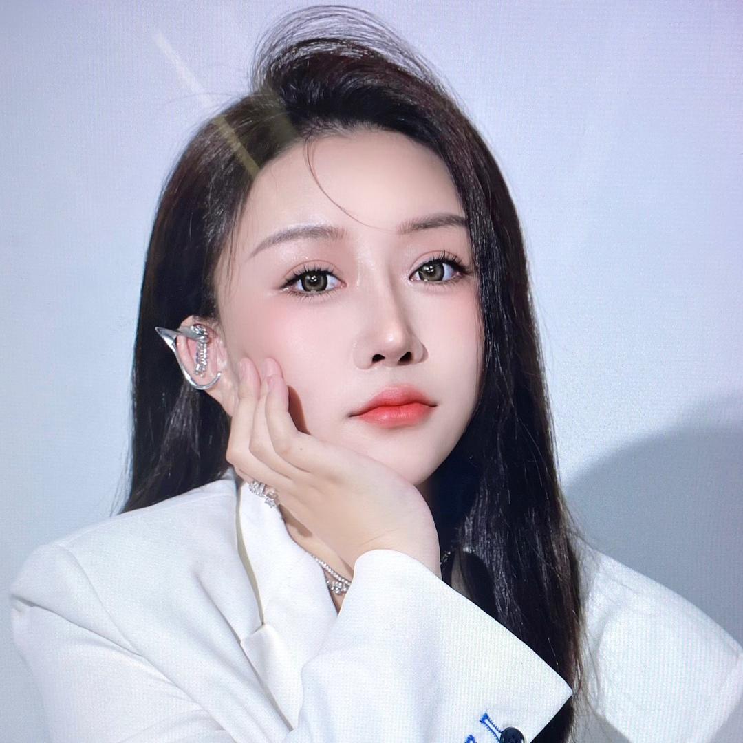 洛阳化妆造型师•甜甜