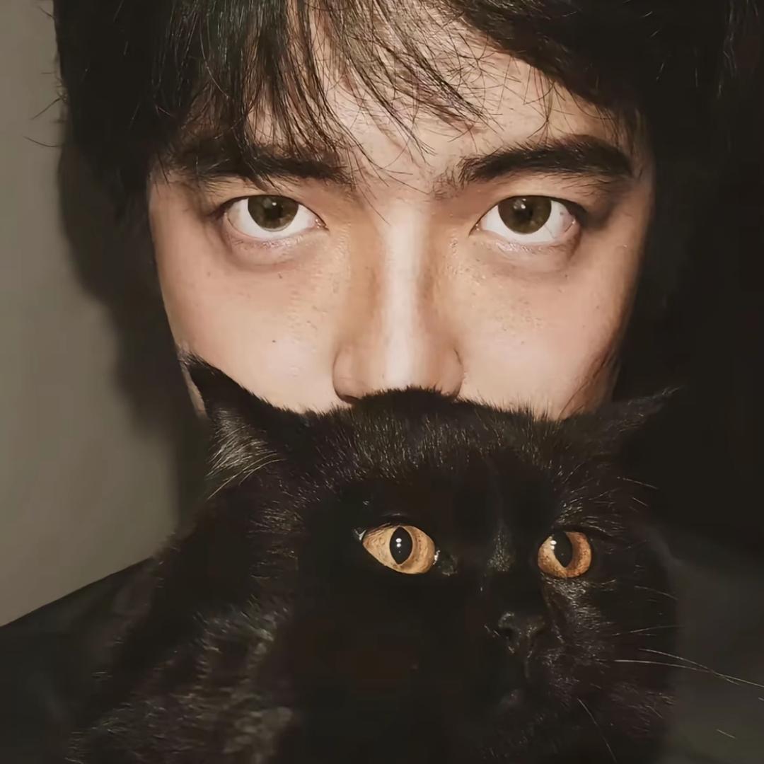 Cc.