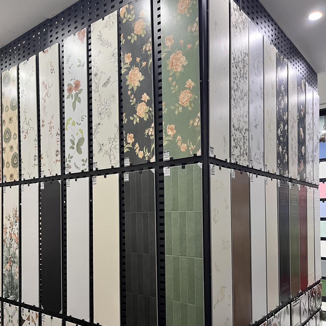 成都润岩瓷砖卷王