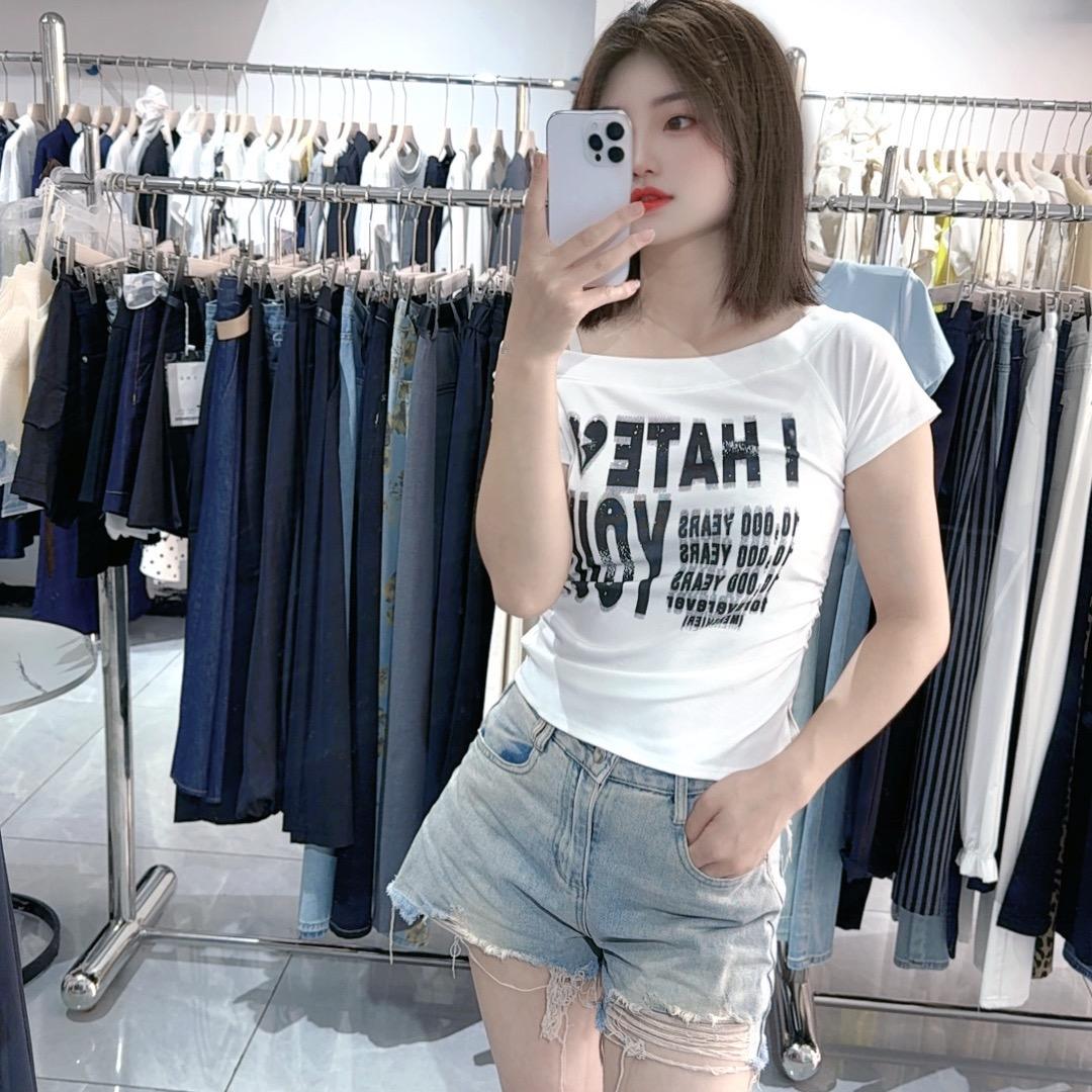 小富婆女装