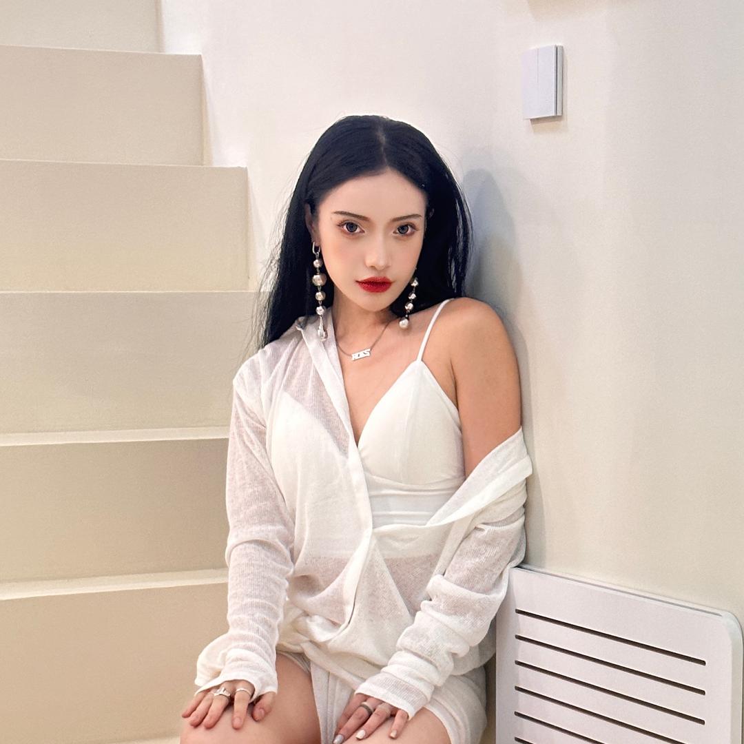 佘静雯（少儿精英招新中）