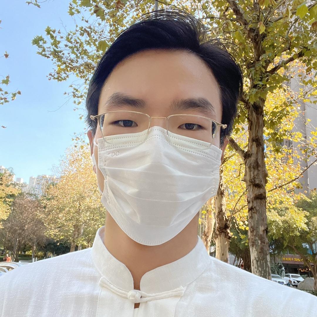 桐丘阁.张