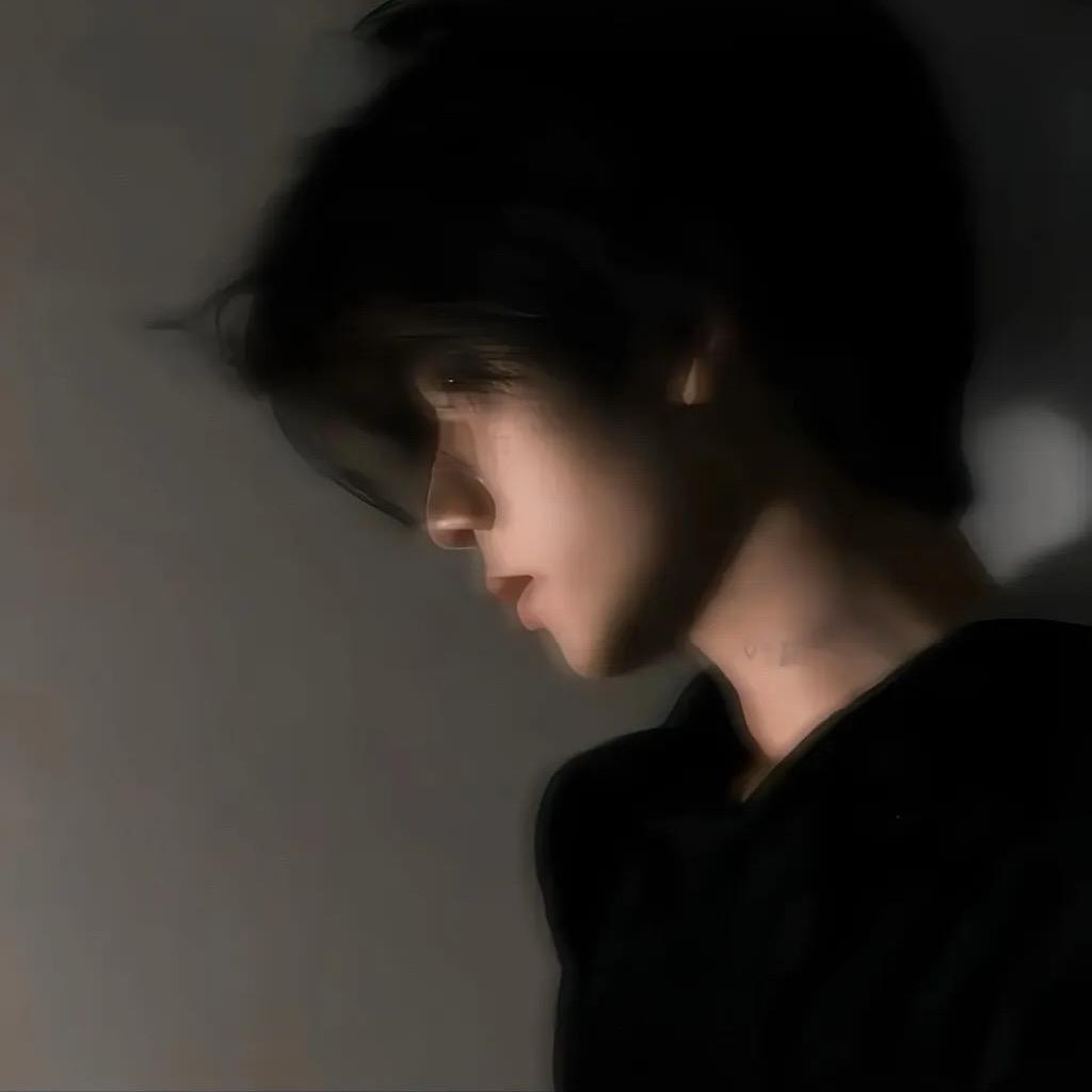 小T