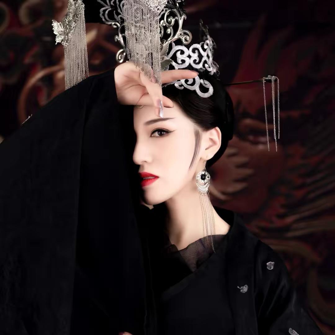 你的女同学⚡️