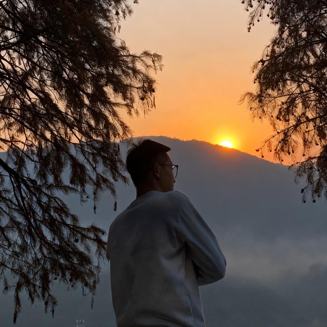 傲明