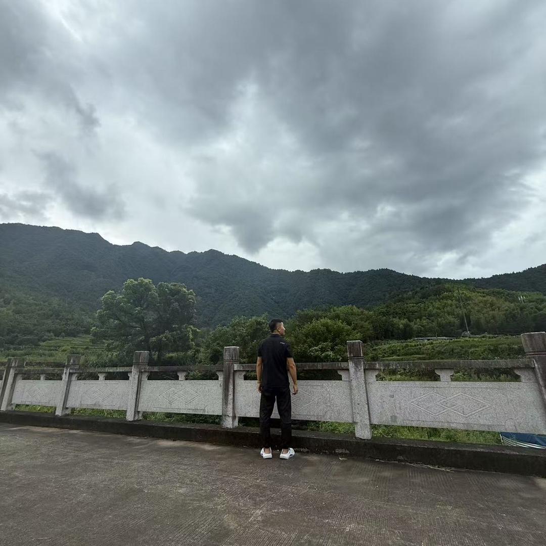 泓森车业 红波
