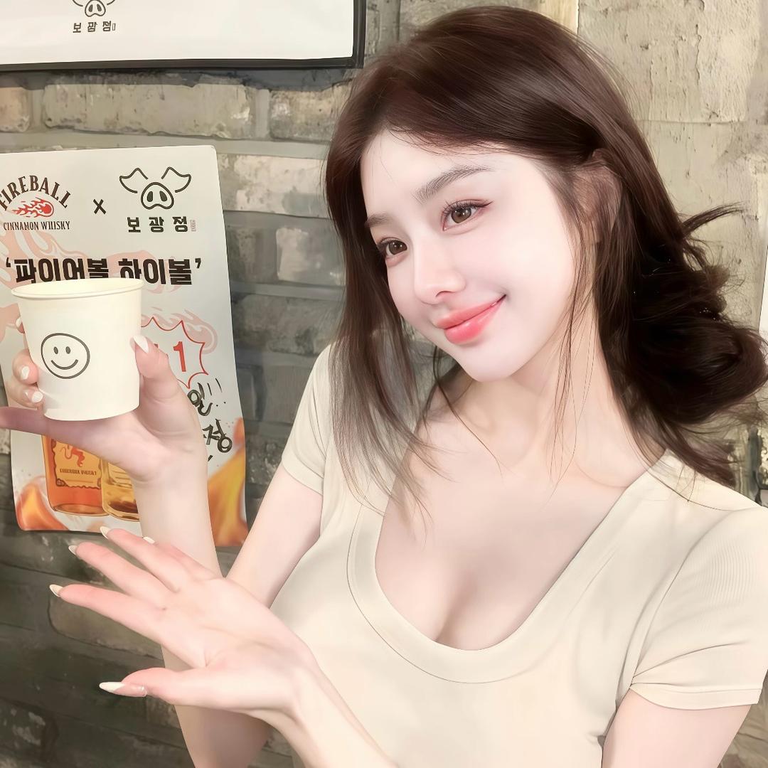 小爱.