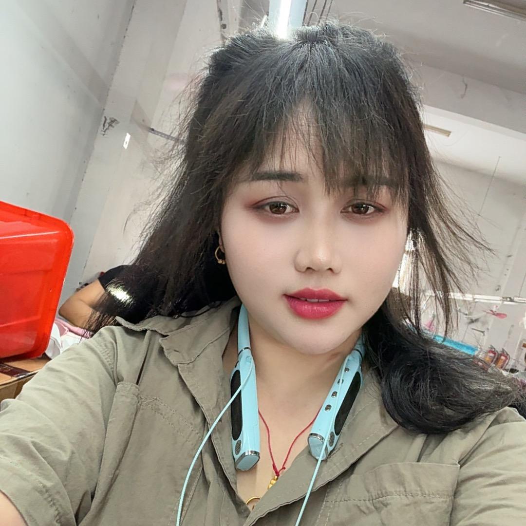 (๑˙❥˙๑)憋说话吻我