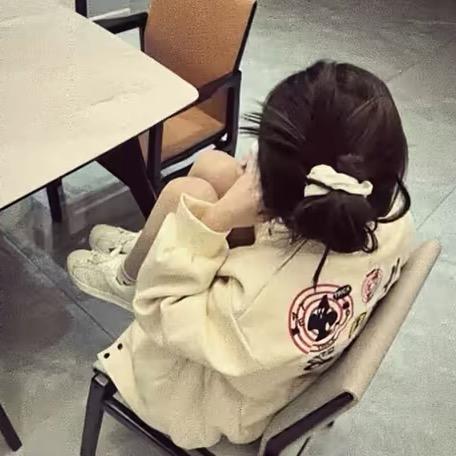 @待我长发及腰、