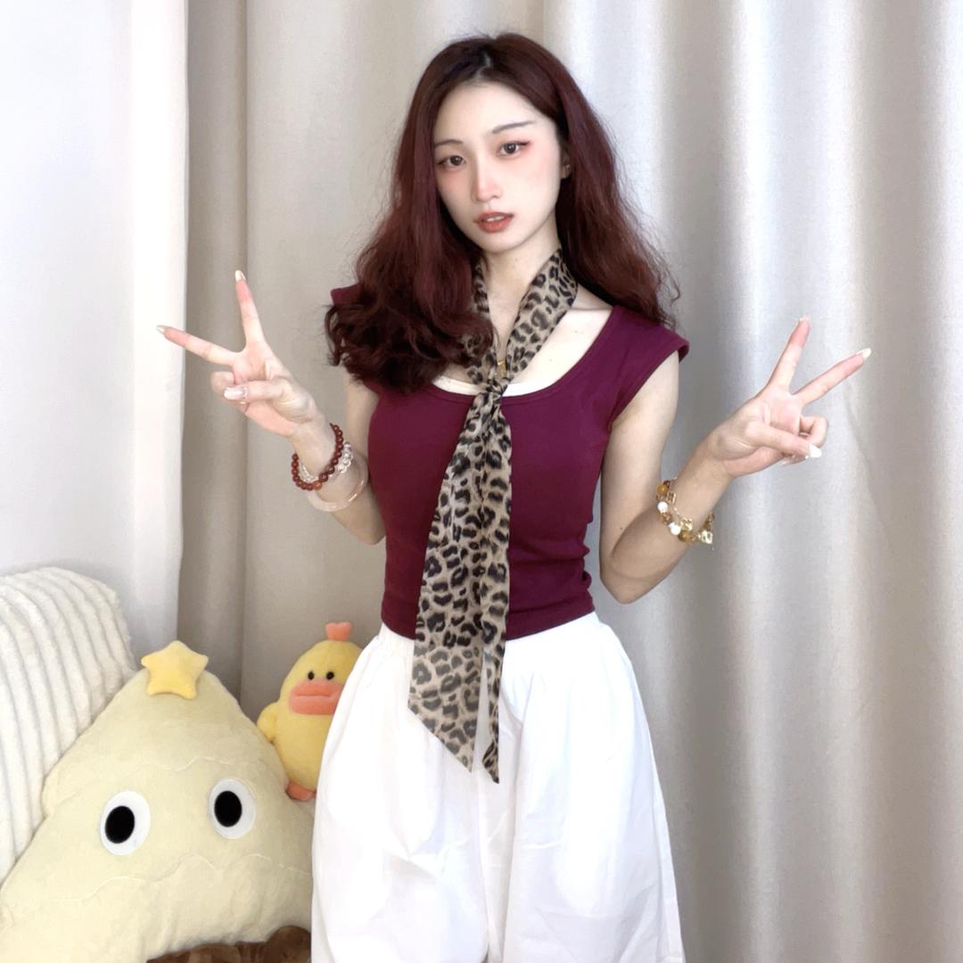 芹子小个子穿搭