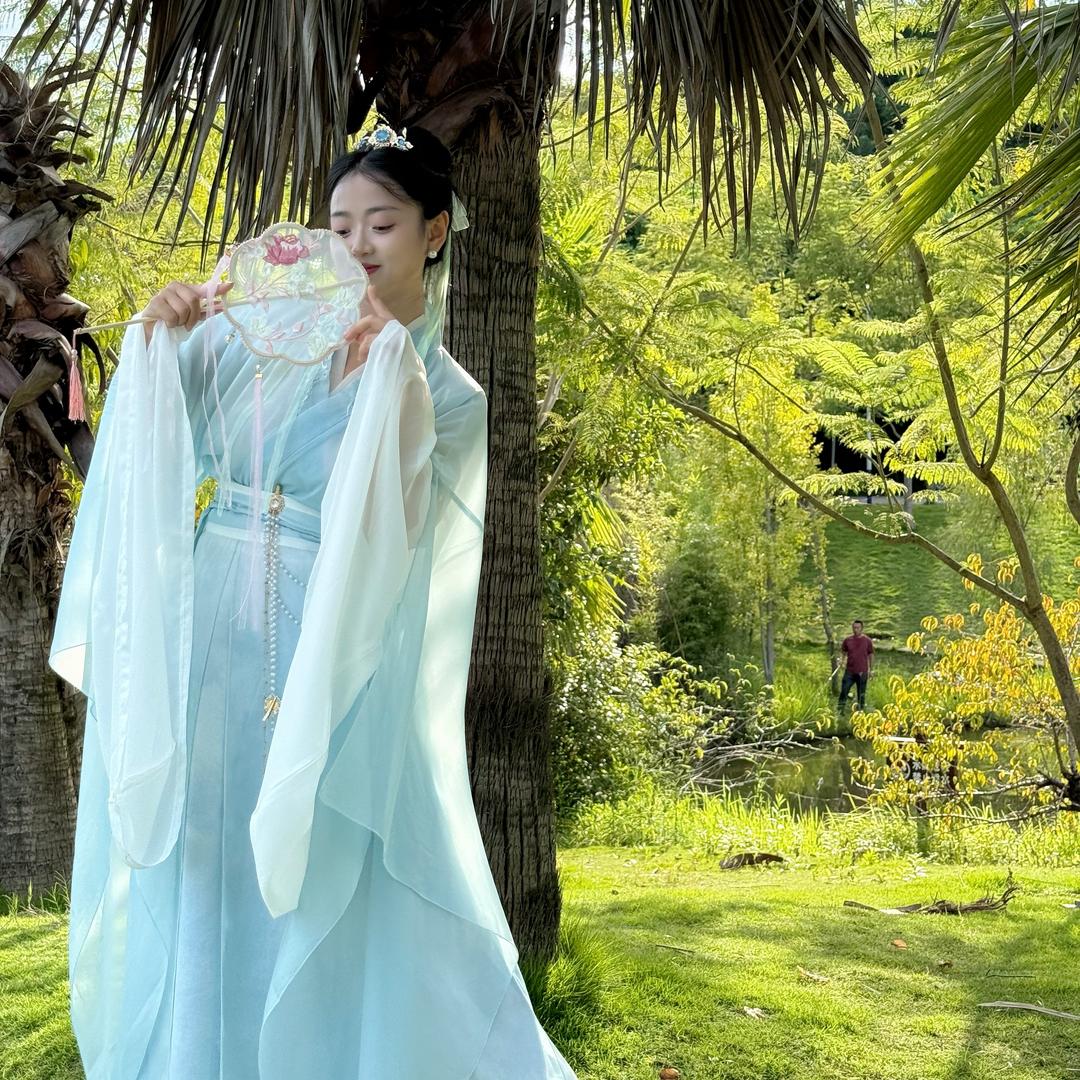 唐三妹（户外直播）