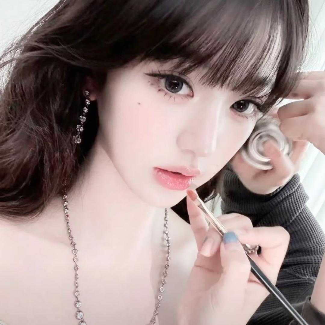 佳佳不在家ovo