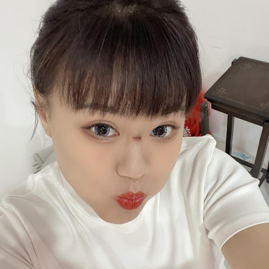 台湾女孩张小玉（不定期直播）