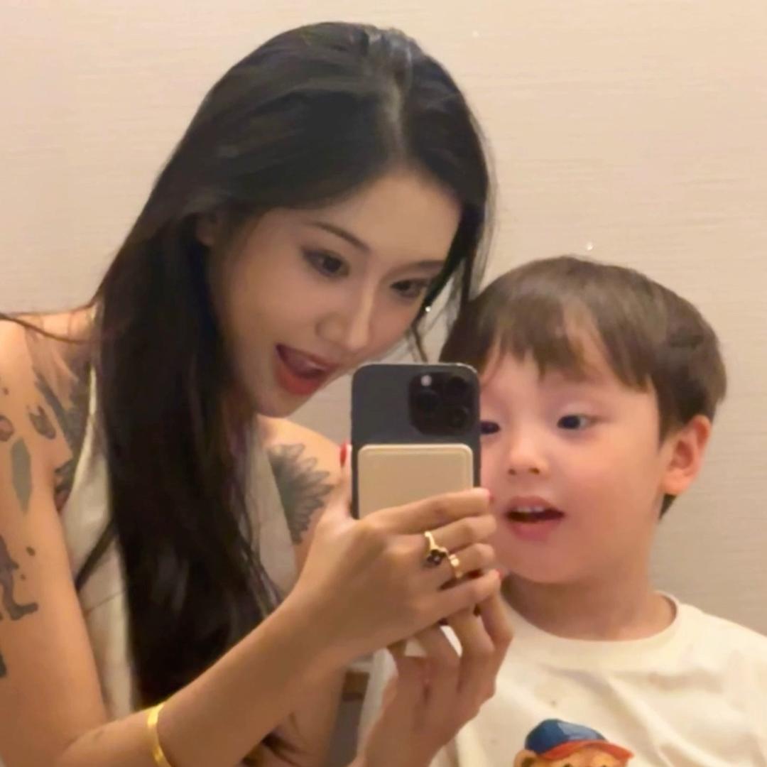 铿锵玫瑰.