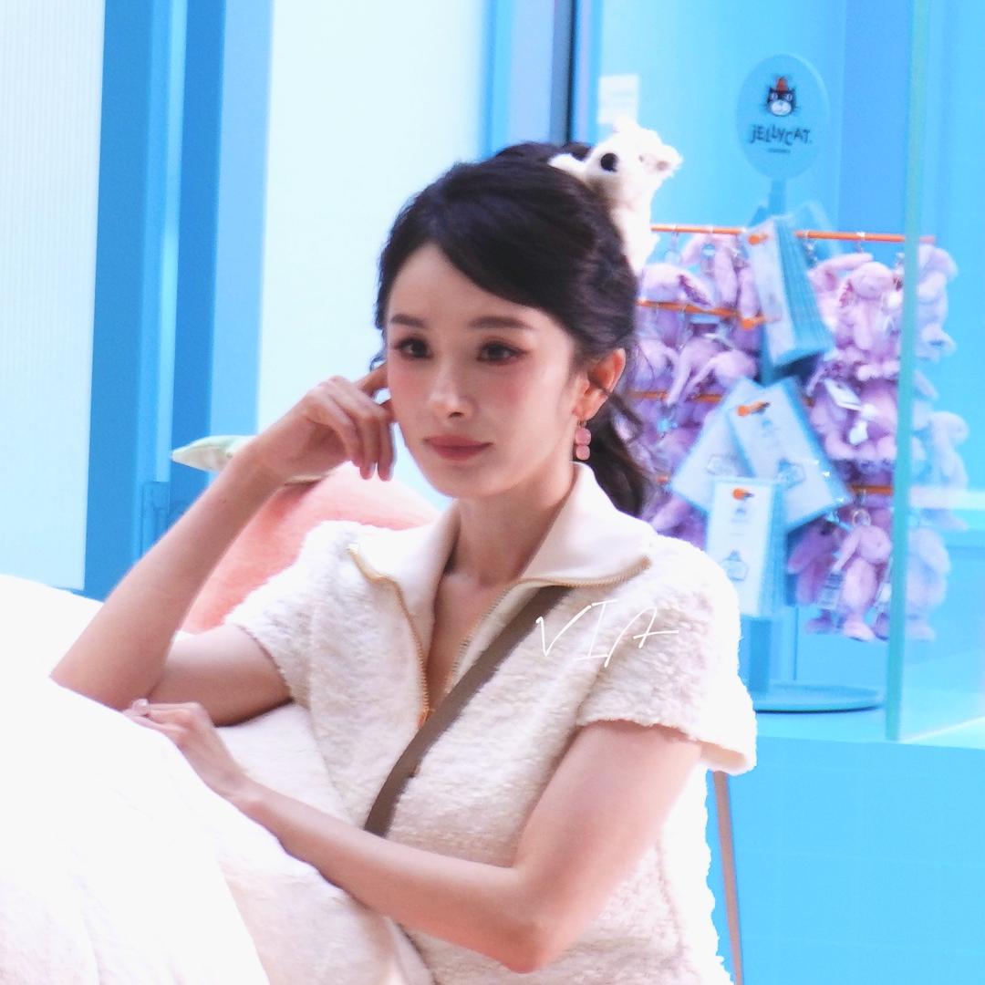 陆疏桐（