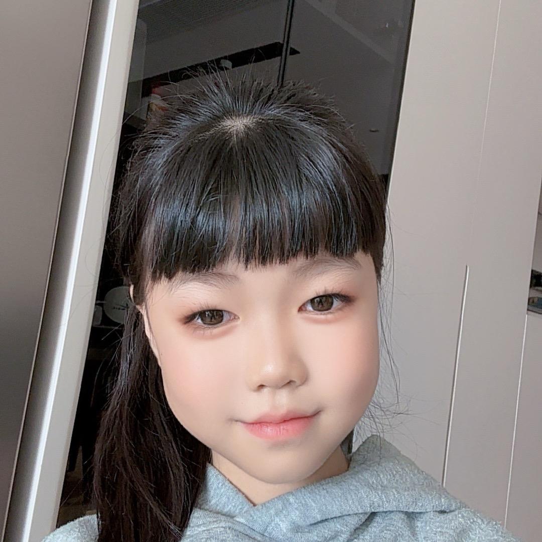 可可爱爱李佳薇