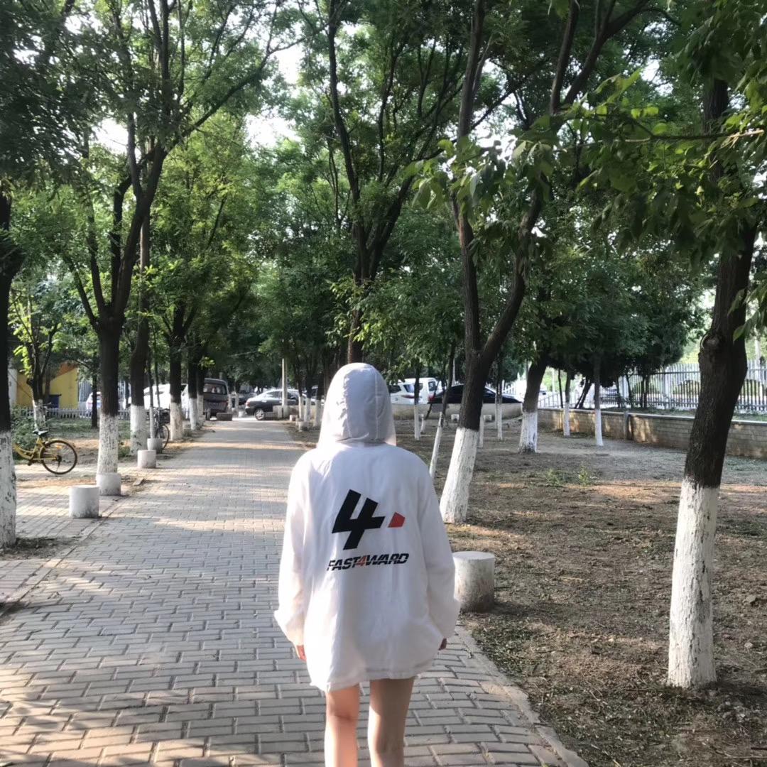 小蚊子.