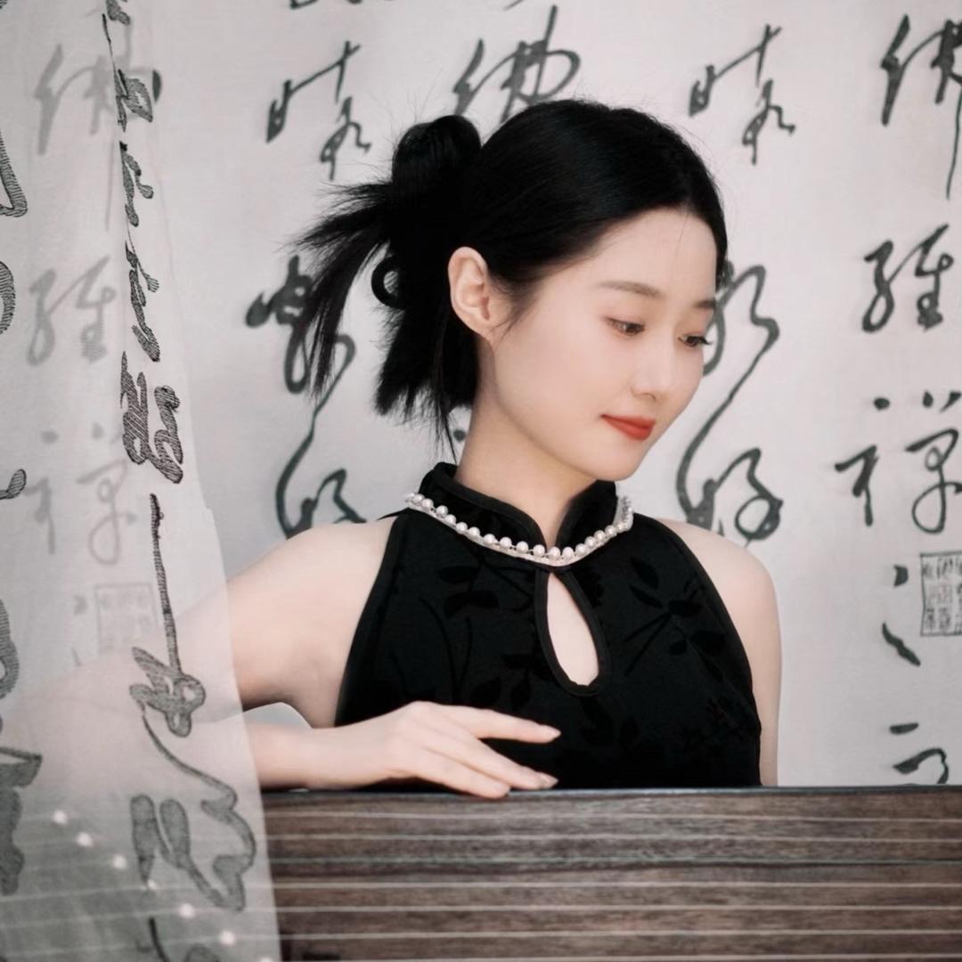 筝晓荷🍃