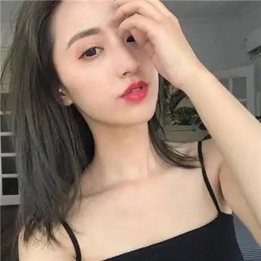 月月老板娘🇮🇳