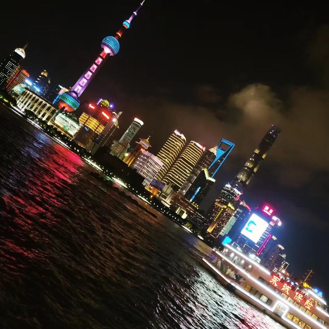 传奇，阿闯。