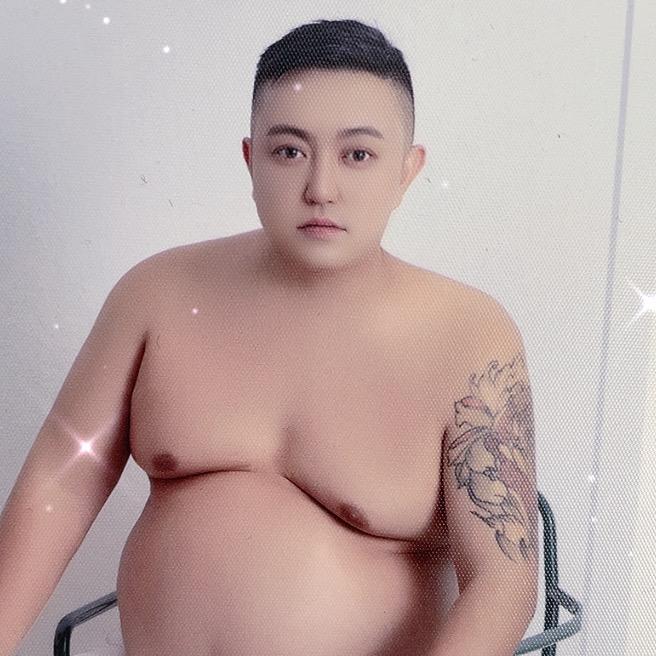 很迷人的大眼哥