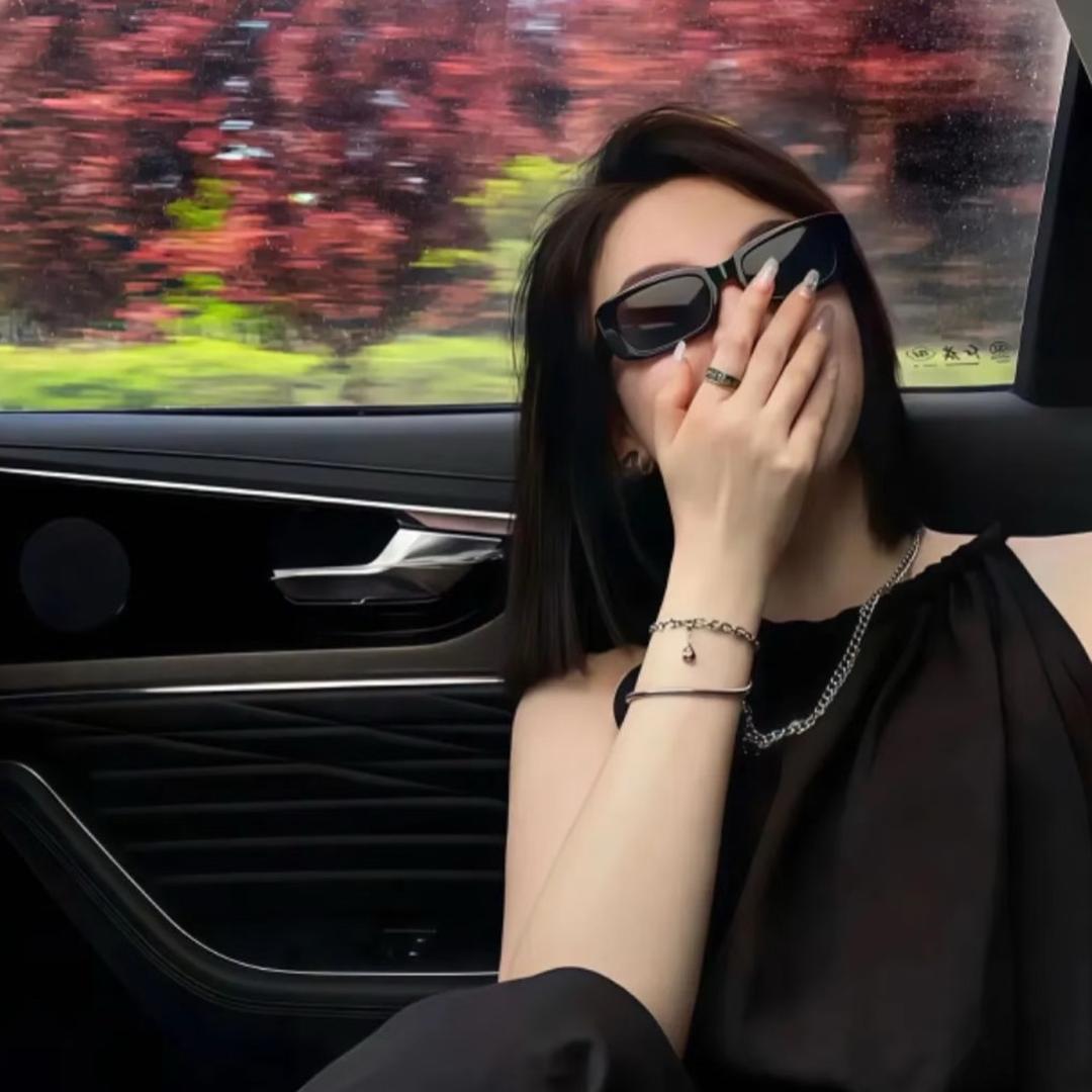 ：𝐡𝐞𝐥𝐥𝐨 ˒˒ 🧊