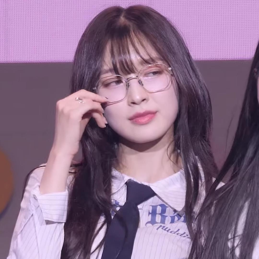 一小朵y