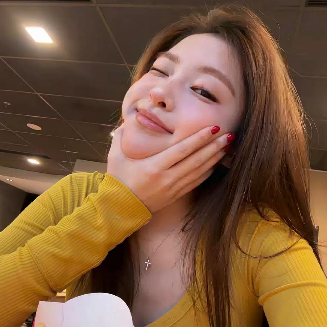小迎儿.